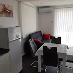 Апартаменты Seaview Hoja *